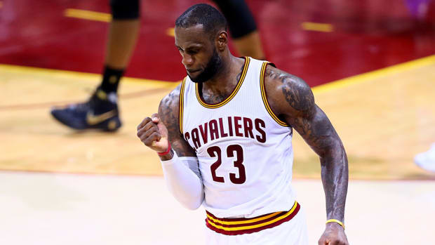 lebron_james_game_6_marquee_.jpg